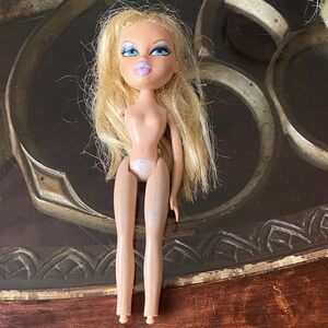 2001 Bratz Cloe Doll She Has a Good Personality